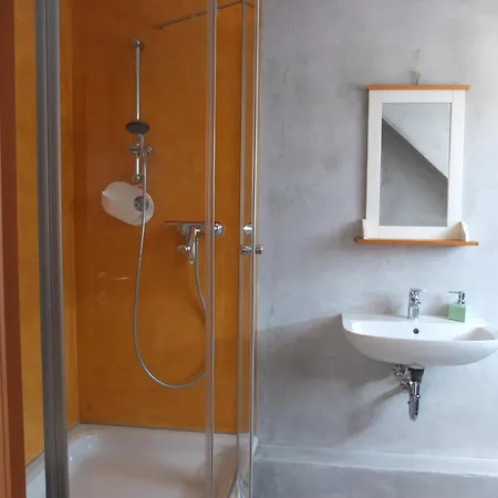 Bioweingut Brohl Apartman