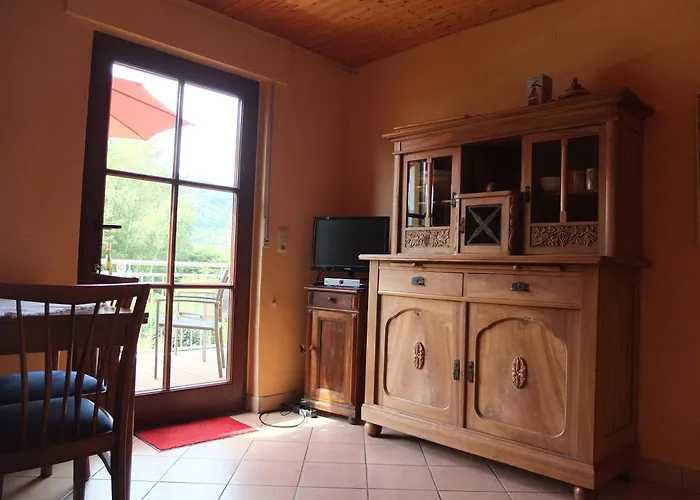 Bioweingut Brohl * 푼데리크